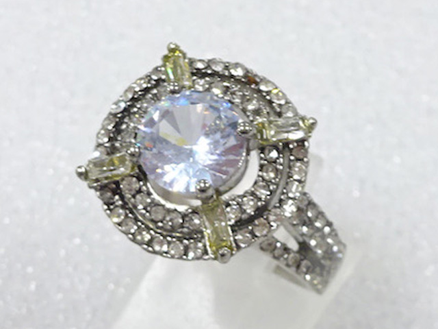 Japanese Kimono / Antique Accessories Metal